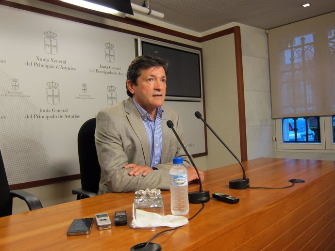 Javier Fernández, Durante La Rueda De Prensa.