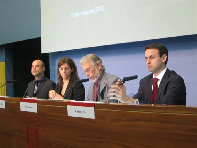 El Director De Los Mossos, Manel Prat, Junto A Otros Conferenciantes