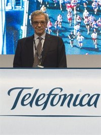 Telefónica gana un 53,9% menos en el primer trimestre