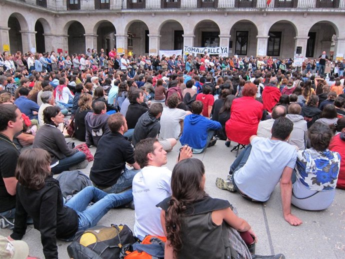 Concentración 15M En Santander 