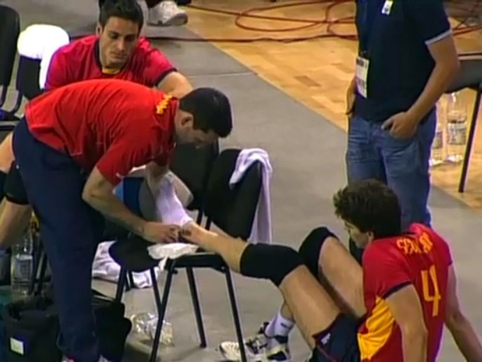 Manuel Sevillano Lesionado Preolimpico Seleccion Voleybol 