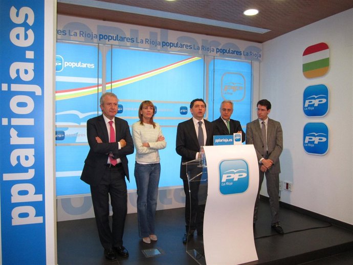 Cuevas Con Los Vicesecretarios Del PP