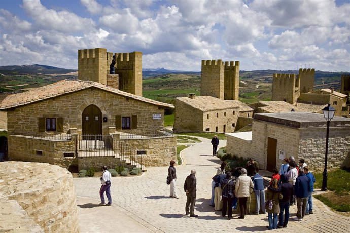 Visita Guiada Al Cerco De Artajona, Navarra