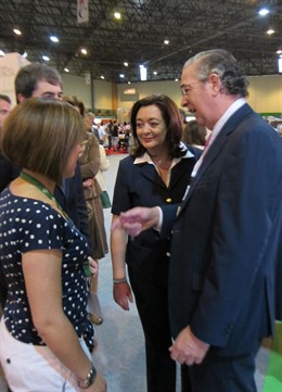 La Consejera De Educación, Mar Moreno, Visita La Feria De La Ciencia De Sevilla