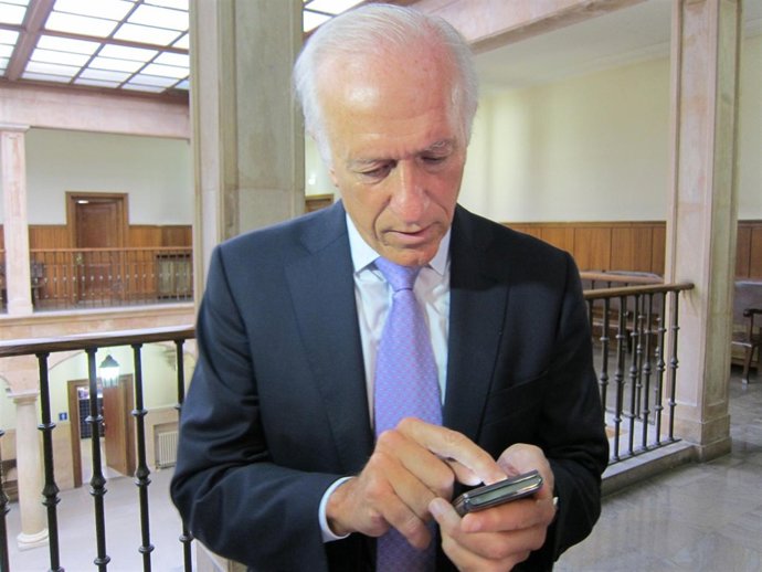 Agustín Azparren Consulta La Decisión Del Constitucional