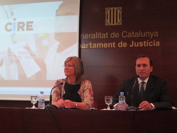 La Consellera De Justicia P.Bozal Y El Director Del Cire, J.M.Faura
