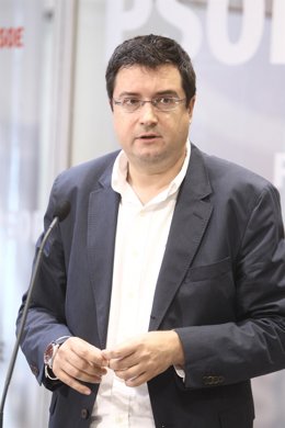 Oscar López
