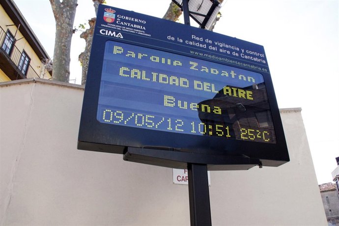 Uno De Los Paneles Informativos Sobre La Calidad Del Aire