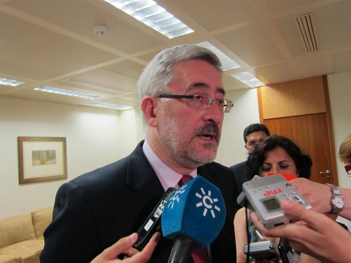 El Consejero De Economía, Innovación, Ciencia Y Empleo, Antonio Ávila