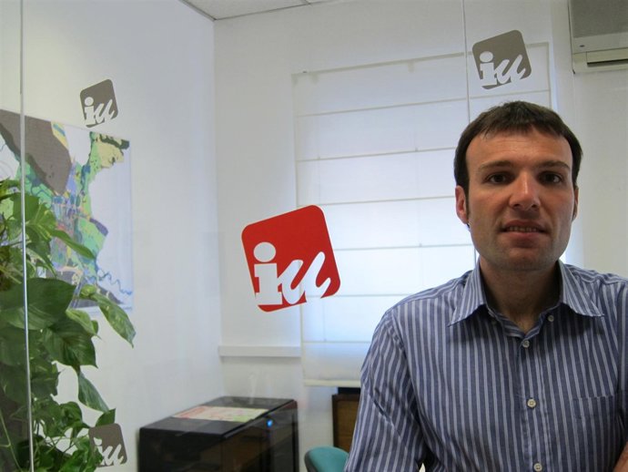 El Concejal De IU, Pablo Muñoz