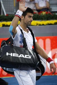 Tenis/Madrid.- Djokovic sigue el camino de Nadal y dice adiós ante Tipsarevic