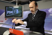 El PSOE reclamará al Gobierno cambios en la reforma financiera si quiere su apoyo en el Congreso