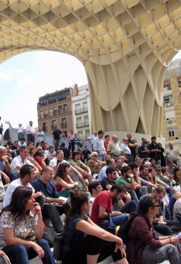 Manifestación 15M En Plaza De La Encarnación