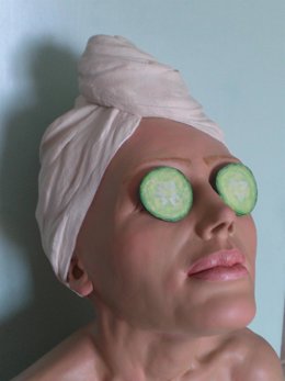 Escultura De Mario César De La Exposición 'Mito-Ilógica'