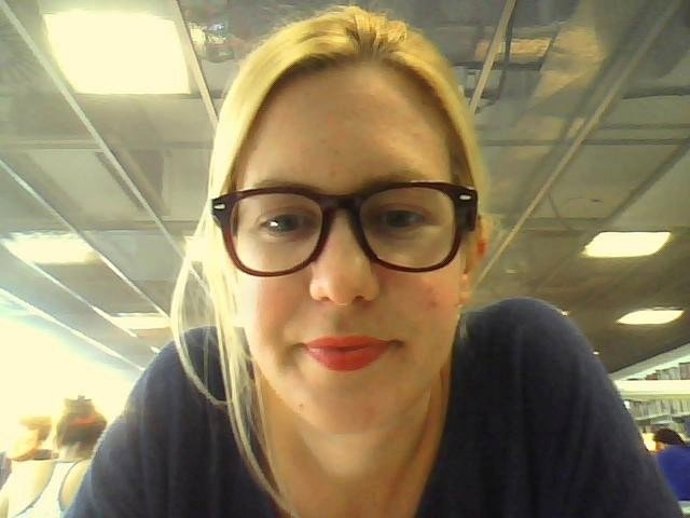 La Poeta Murciana Violeta Nicolás