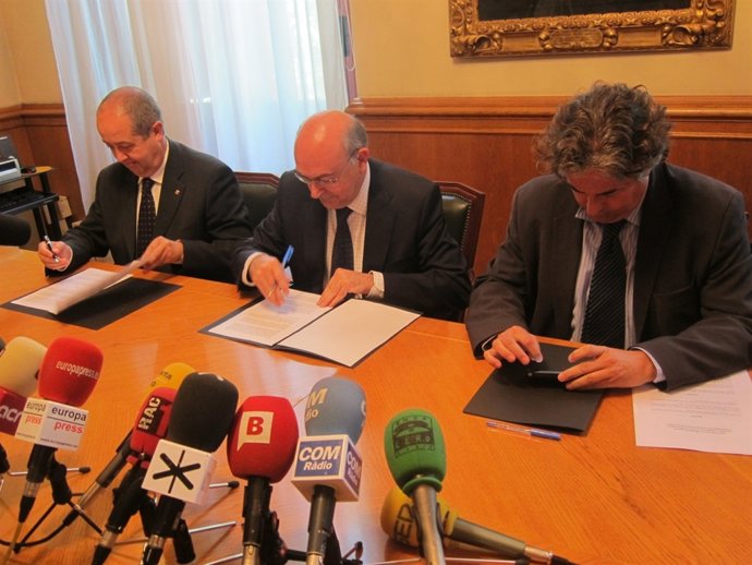 F.Puig, M.A.Gimeno, Y E.Ticó