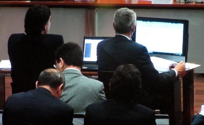 Funcionarios de la Agencia Tributaria, testificando en el juicio 'Malaya'