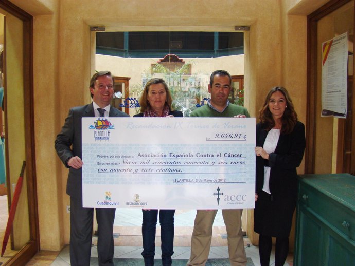 El Hotel Islantilla Golf Resort Entrega 10.000 Euros A AECC.