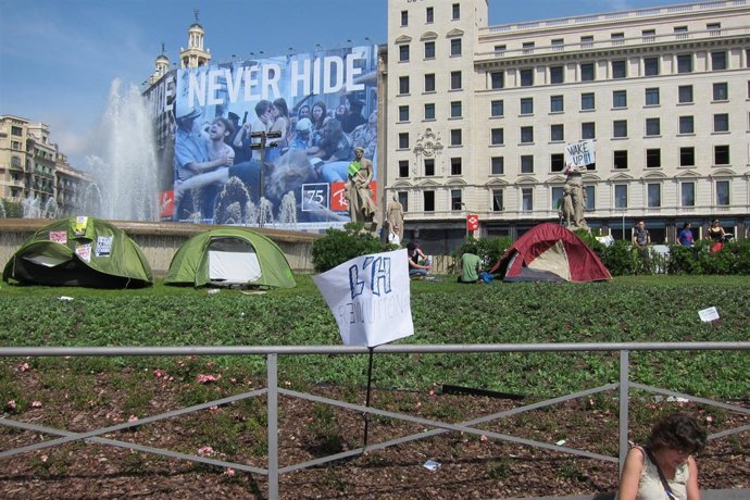Acampados En Plaza Catalunya