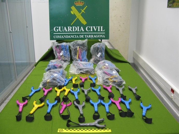 Tirachinas Incautados En Tarragona