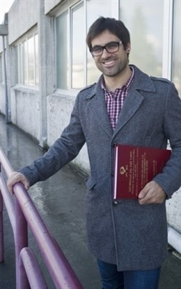 El Autor De La Tesis, David Cachamisana.