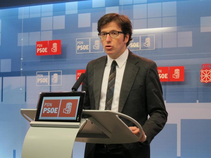 El Diputado Del PSN Juan Moscoso Del Prado.