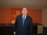 El presidente de Caja Cantabria no ve "inquietante" ni "incierto" el futuro de la entidad