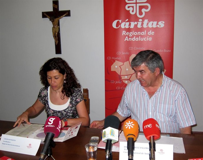 Rueda De Prensa De Presentación De Memoria De Empleo 2011 De Cáritas