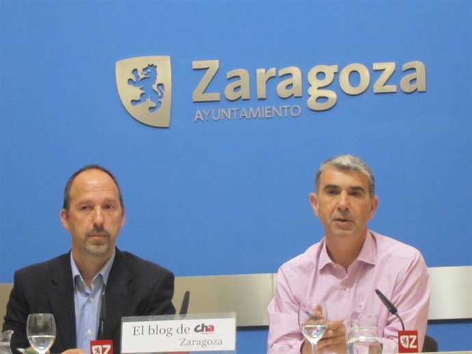 El Portavoz Adjunto Y El Portavoz Del Grupo Municipal De CHA