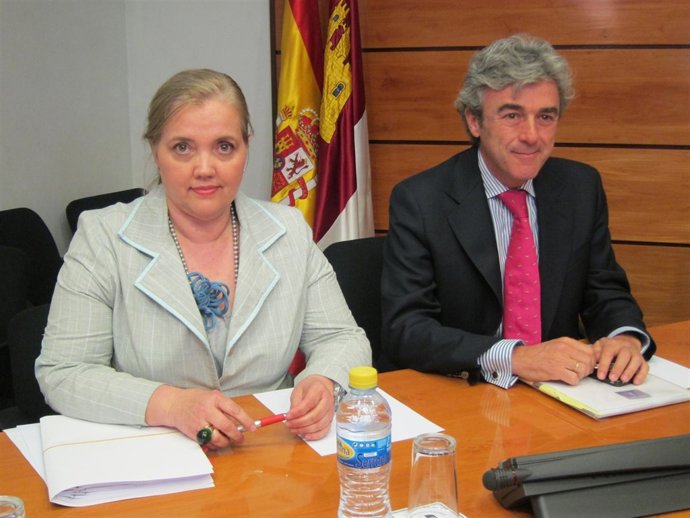 Novillo Y Esteban En La Comisión