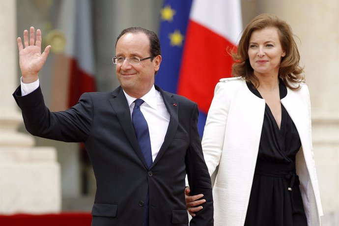 France's New President Francois Hollande (L) And His Companion Valerie Trierweil