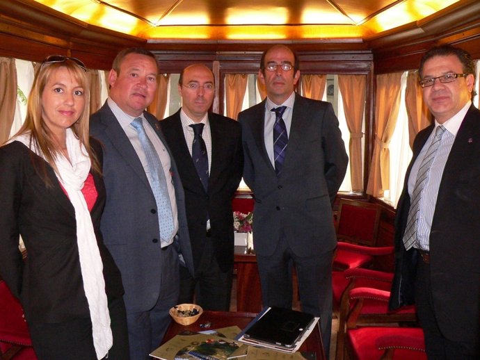 El Alcalde Con Directivos De FEVE