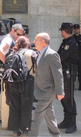 Víctor García, Testaferro De Munar