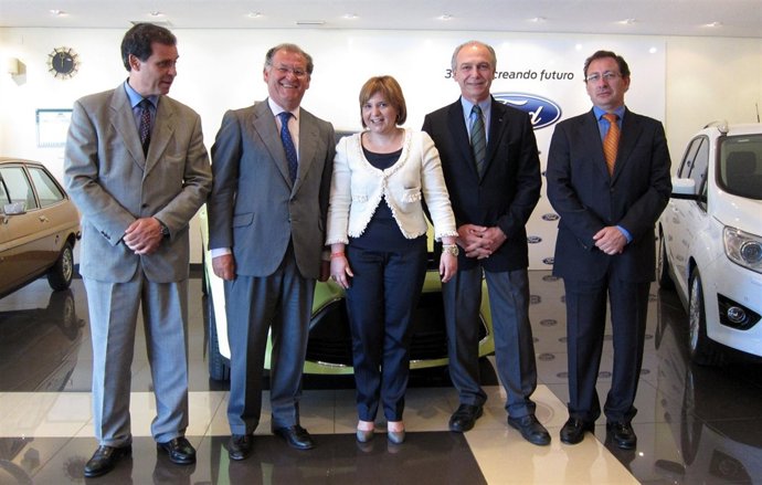 Machado, Bonig Y Adés, En El Centro, Durante La Visita A Ford Almussafes.
