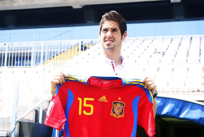 Isco (Málaga) Con La Camiseta De La Selección Española
