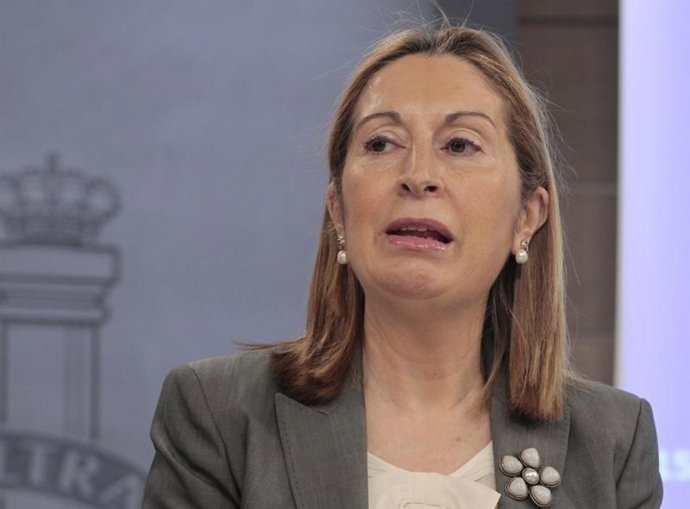 Ana Pastor, Ministra De Fomento