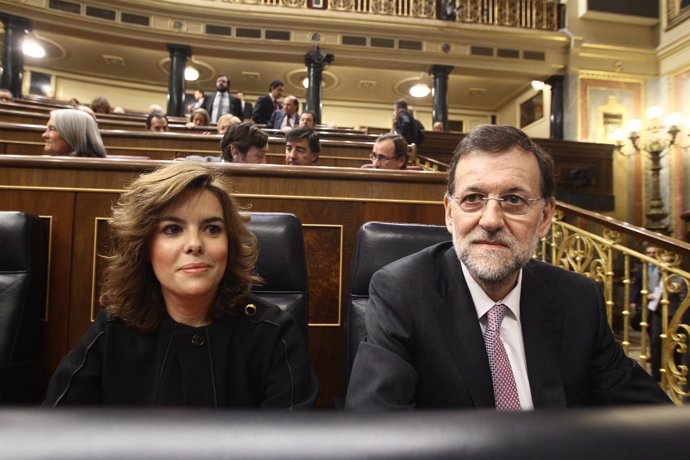 Soraya Sáenz De Santamaría Y Mariano Rajoy, En El Banco Azul