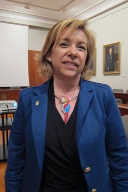 La Consejera De Educación De Aragón, Dolores Serrat