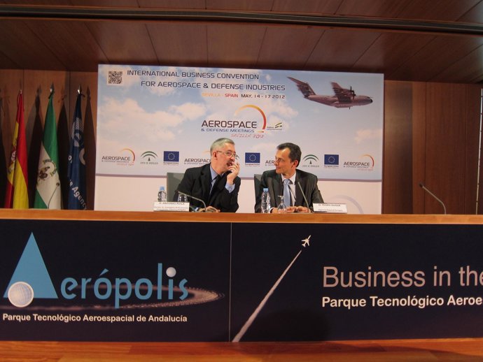 Pedro Duque Durante El Acto.