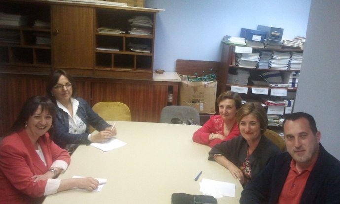 Puerto Gallego Con Representantes Sindicales