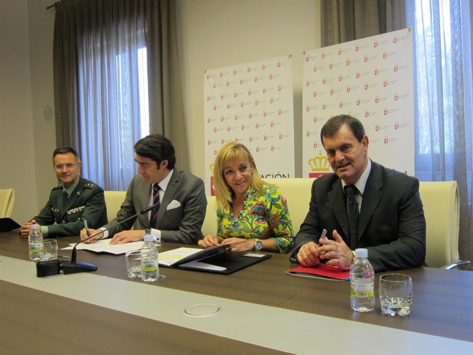 Carrasco (Centro Derecha) Y Suárez-Quiñones (Centro Izquerda)