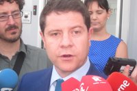 Page vuelve a ofrecer "toda" su voluntad a Cospedal para discutir "tranquilamente" el presupuesto de C-LM