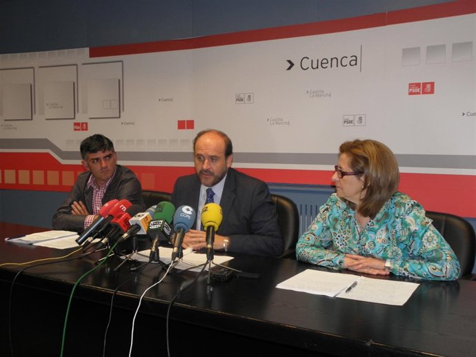 Representantes Del PSOE En Rueda De Prensa