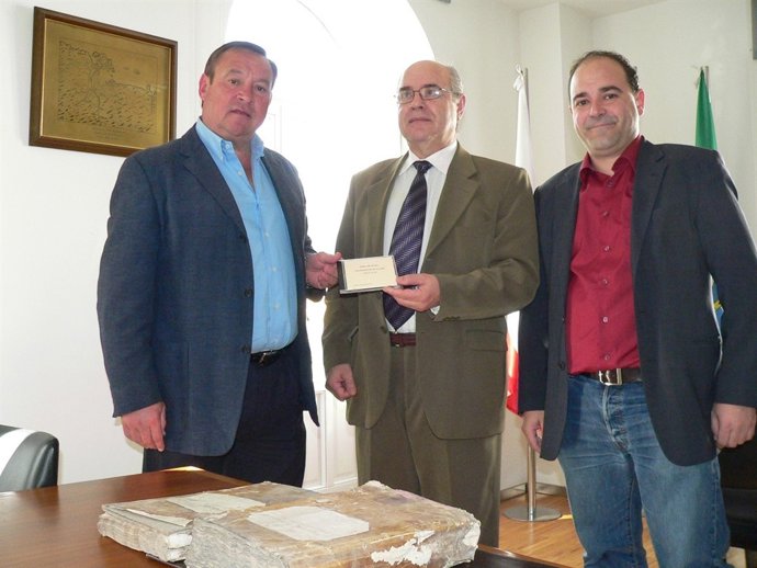 Libro Actas Más Antiguas Del Ayuntamiento De Laredo 