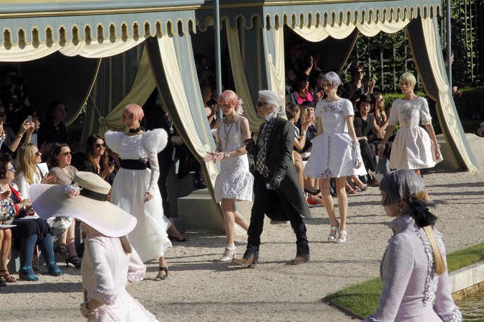 El desfile de Chanel, por Karl Lagerfeld, en Versalles 