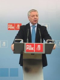 Blanco cree que el 'sí' de Rajoy al diálogo ha sido "vago" y "a regañadientes", pero el PSOE seguirá intentándolo