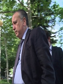 El Presidente Del Villarreal, Fernando Roig, a su llegada al juzgado el lunes.