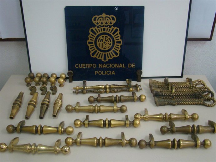 Pomos De Puertas Intervenidos Por La Policía Nacional En Alicante