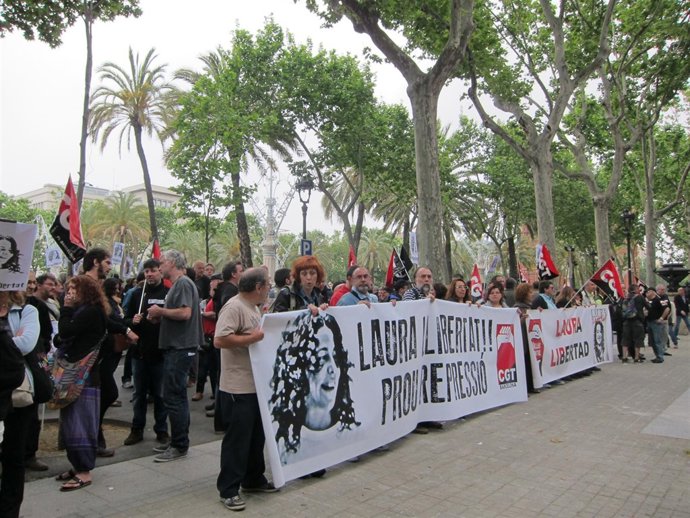 Concentración En Favor De La Sindicalista De CGT