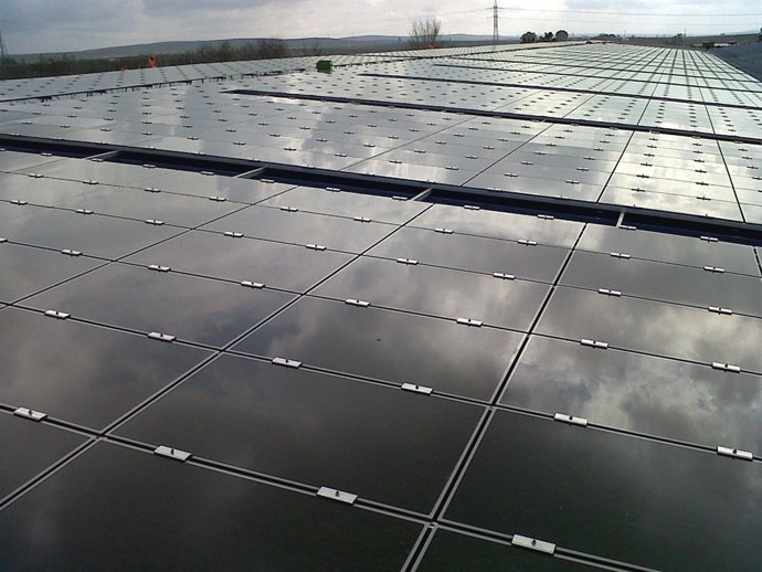 Nuevo Tejado Solar Guadalquivir, Promovido Por Parques Solares De Navarra.